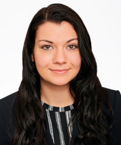 Headshot of Samantha Holt.